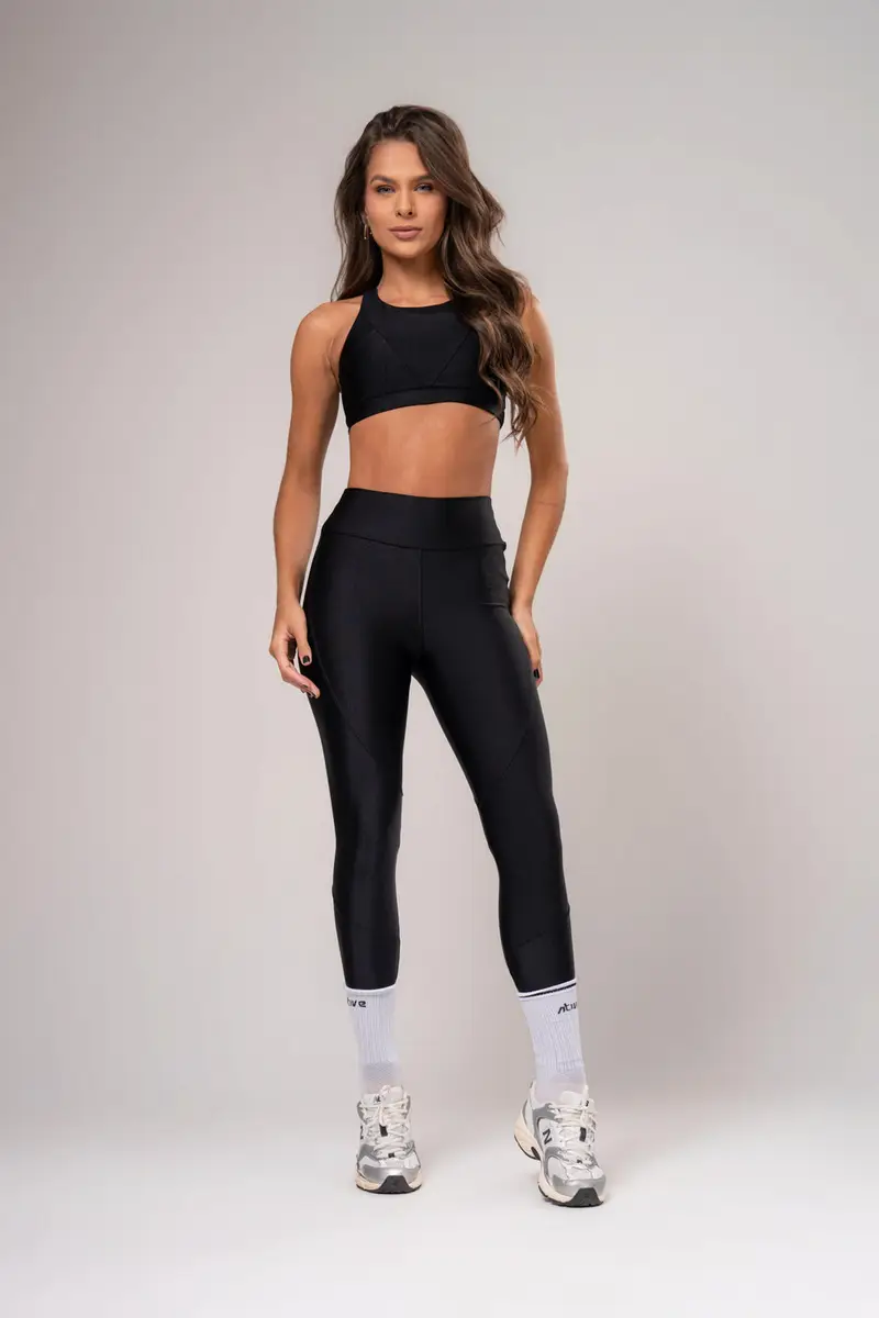 Conjunto Legging e Top Recortes Glow — foto 1 de 10